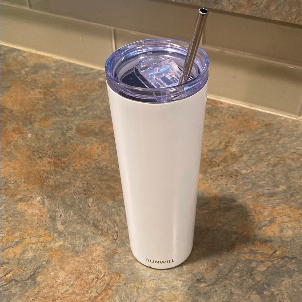 Sunwill White Tumbler with Straw